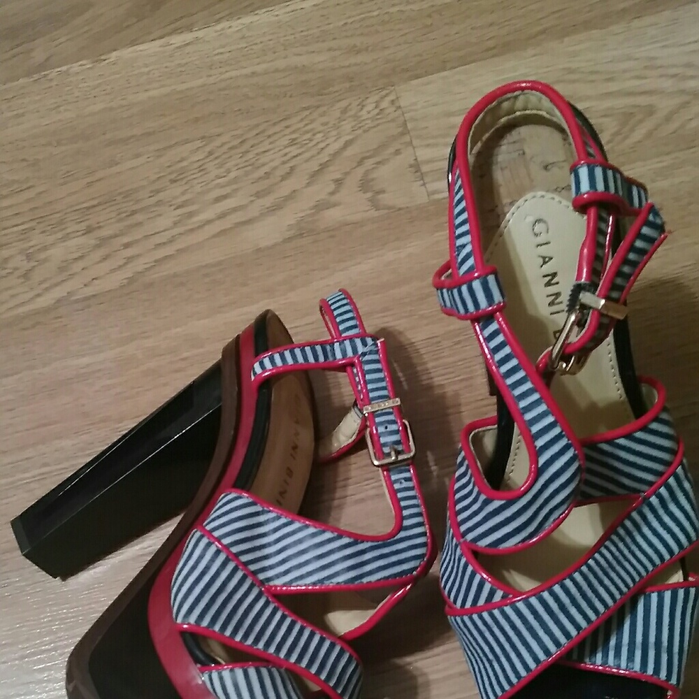 Shoes - Picture 2 of 2